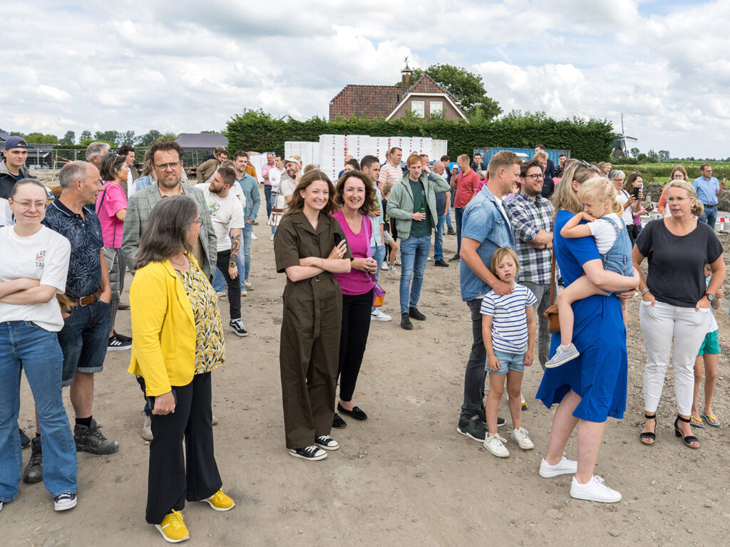 Viering eerste paal druk bezocht door toekomstige bewoners